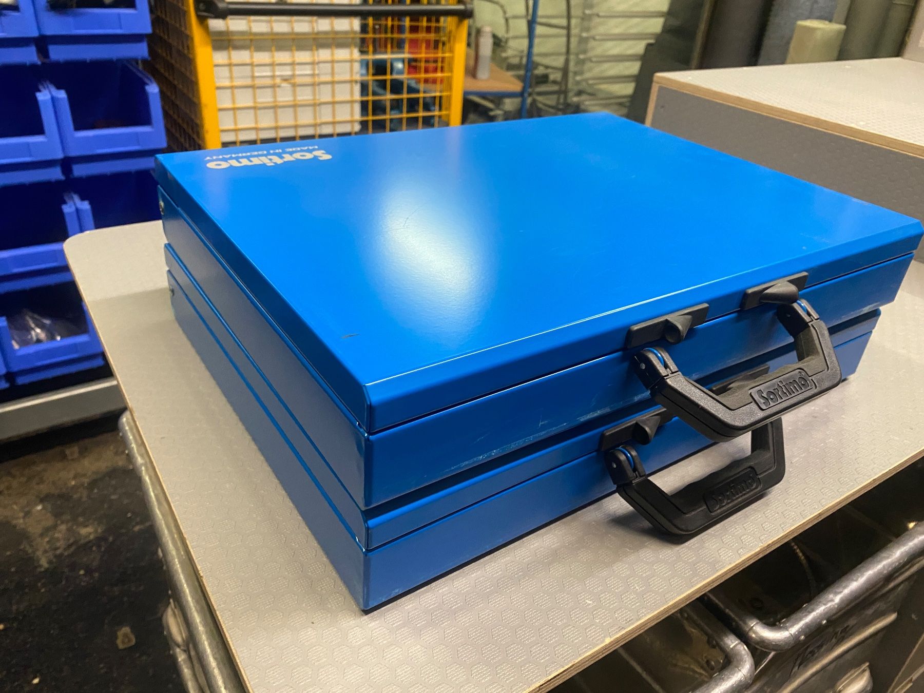 Sortimo Tutti gli attrezzi: 2x Sortimo Metallkoffer ab 1.- – Usato da Wabern venduto da HK-Design 3