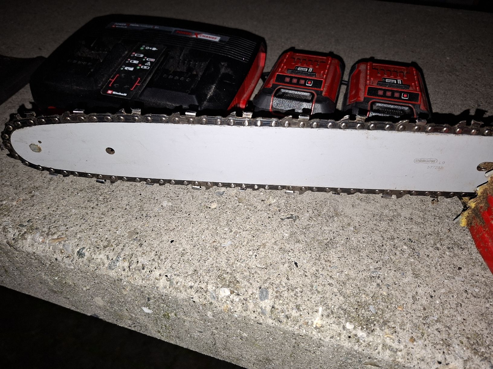 Einhell Sägen: Einhell Cordless Chainsaw Brushless + 2 Batteries + Charger – Gebraucht aus Riva San Vitale von Stekri 2