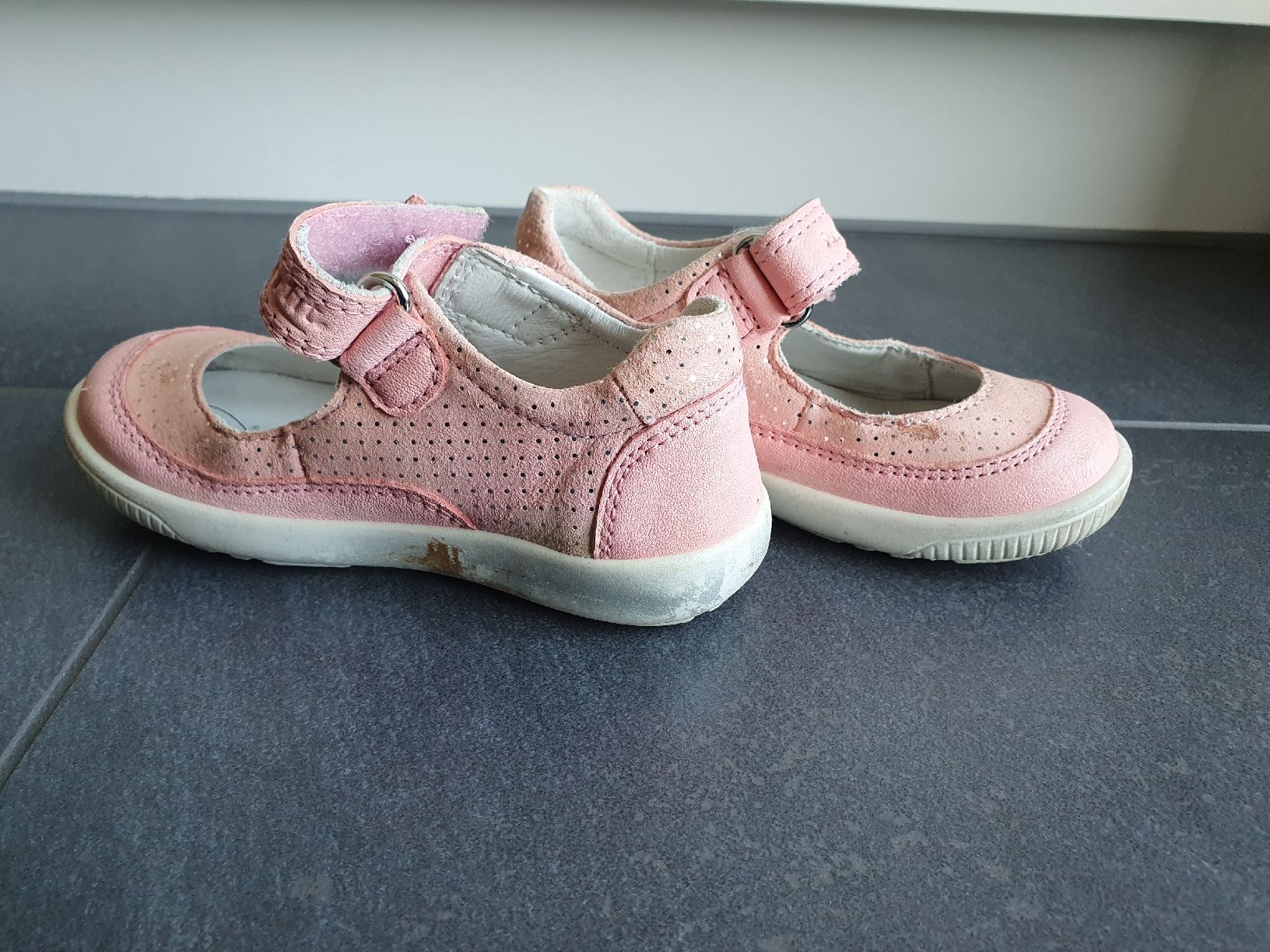 Superfit Schuhe für Mädchen: Superfit Kinderlederschuhe Gr. 23 Rosa – Gebraucht aus Einigen von thundermother 2