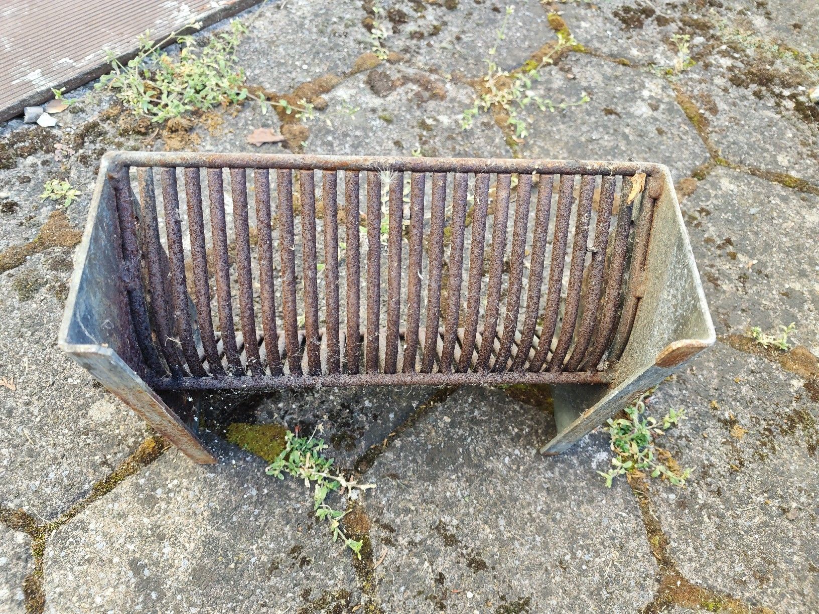 Feuerschale: Vintage Feuerkorb Einsatz, Cheminée Rost, gebraucht! – Gebraucht aus Feusisberg von KUDIBECK 1