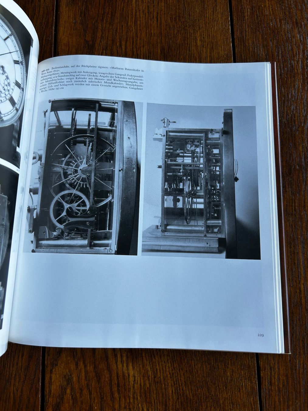 Livres: Die Wiener Uhr – D'occasion à Basel par Chamisso 1