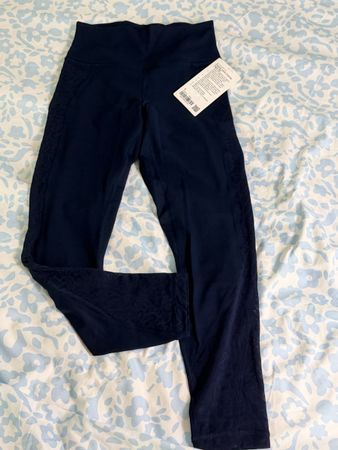 Lululemon Cute Lace Pace Rival Tight – True Navy – Size 6