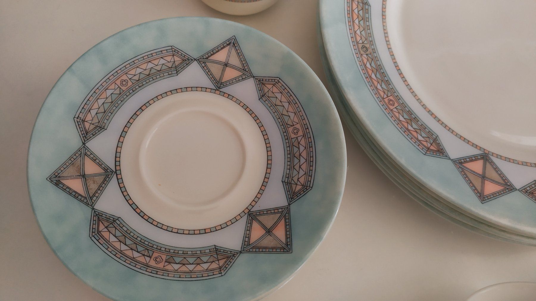 Set di piatti: Kaffee service 15-teilig – Usato da Chezard St-Martin venduto da Clocovale 1