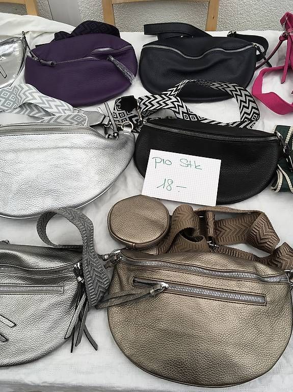 Borse da donna: Schultertaschen, Farben, alle neu – Usato da Bern venduto da antigua13 2