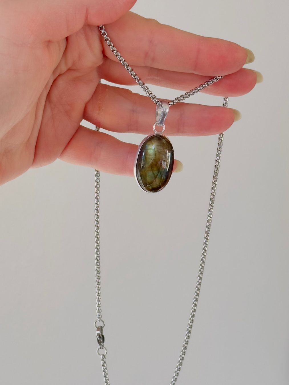 Catenine: Fashionable labradorite necklace – Nuovo e nell'imballaggio originale da Genève venduto da AGBERG 6