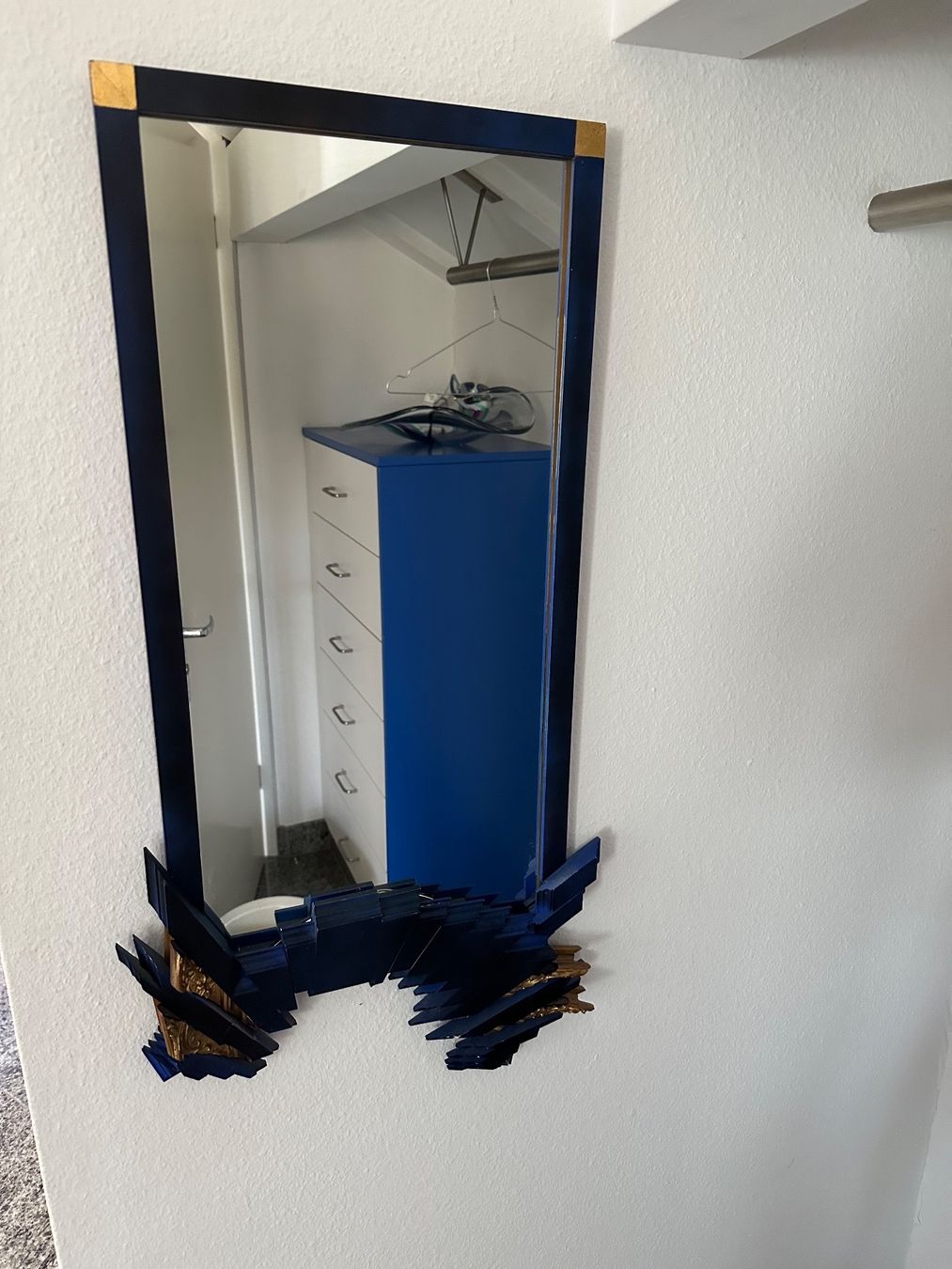 Spiegel: Spiegel Spezialdesign mit Holzrahmen – Gebraucht aus Mauren von SB1606