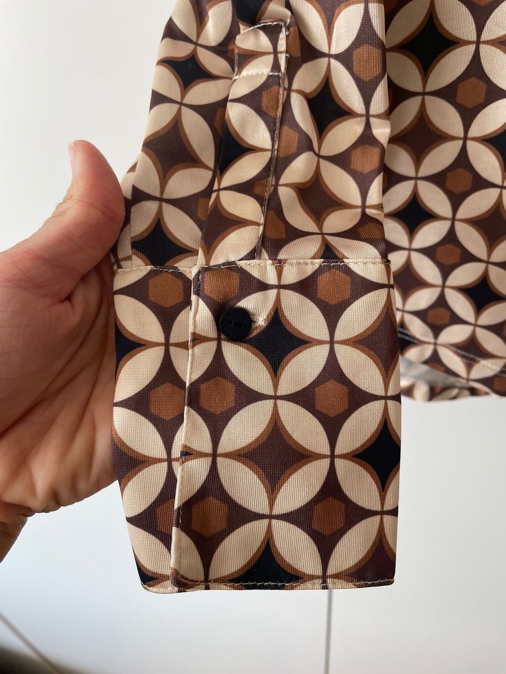 Mango Camicette: Mango Satin-Look Bluse Retro, Braun,  Geometrisch Gr. S – Usato da Neukirch an der Thur venduto da bee88 3