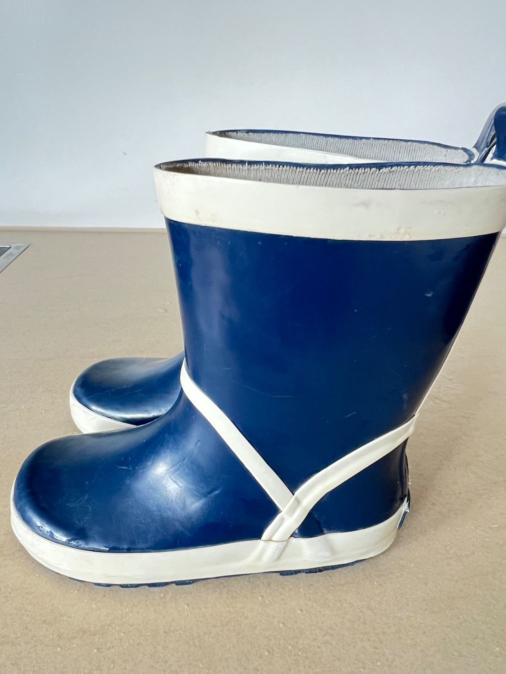 Scarpe per ragazzi: Gummistiefel, Grösse 27 Top Zustand – Usato da Zürich venduto da klily