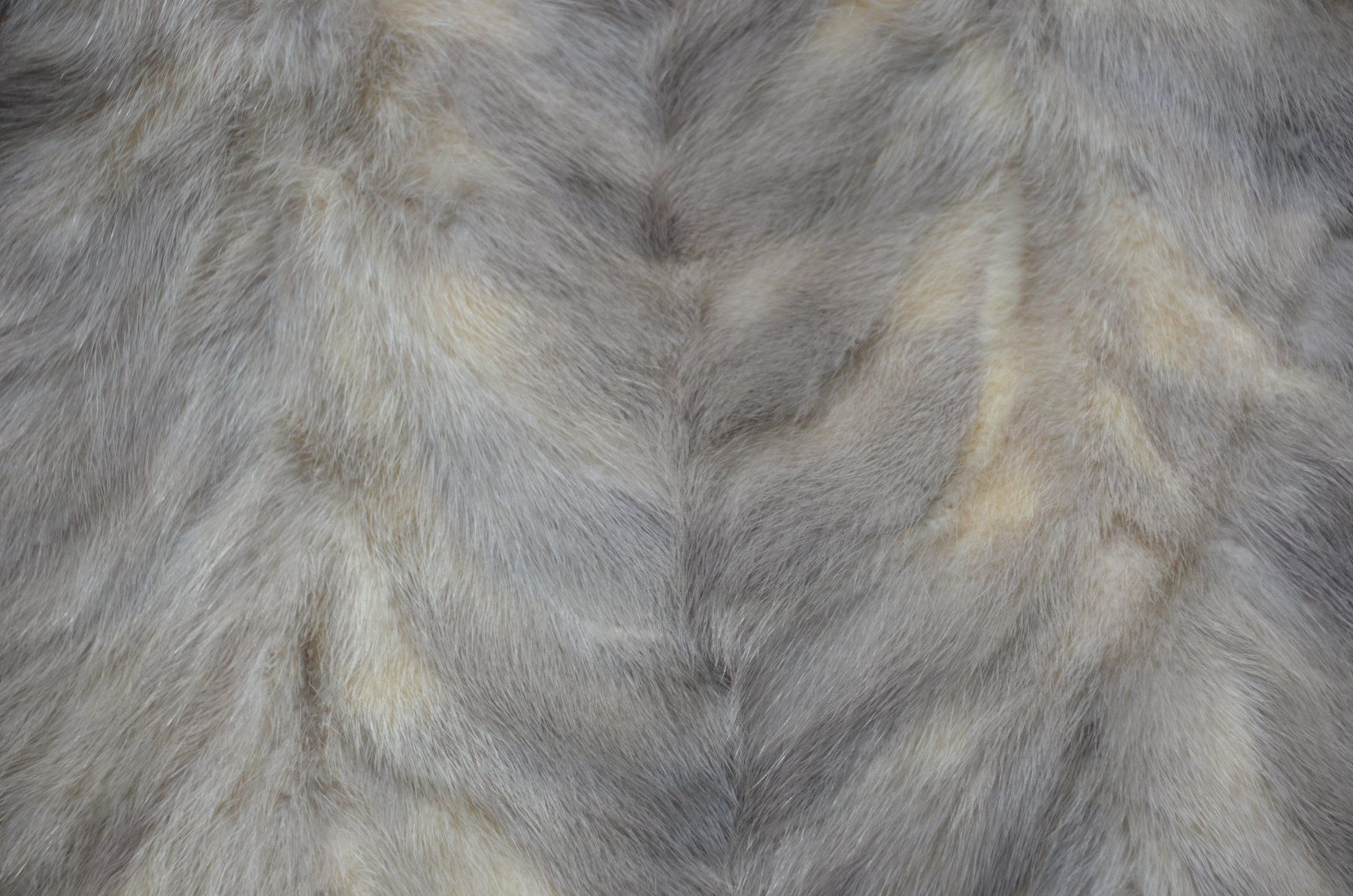 Giacche: Nerzpelzjacke / veste en fourrure de vison – Usato da Collonges venduto da arashee 6