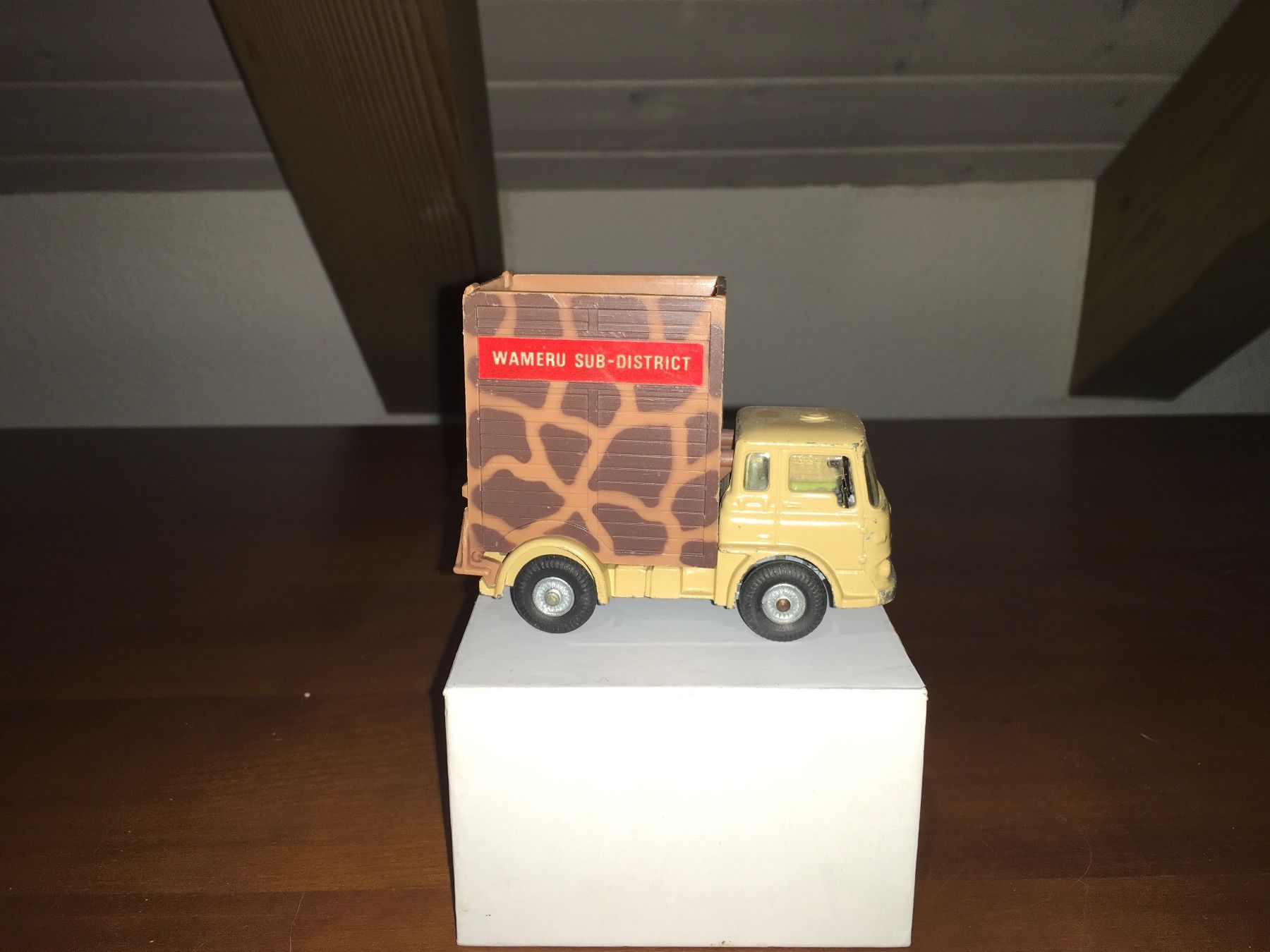 Corgi Toys Modellini d'auto: Bedfort Tractor Unit. - Corgi Toys – Usato da Wohlen AG venduto da PrivatSammlung 2