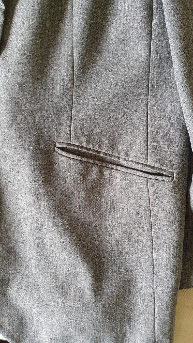 Giacche: Damen Blazer / Jacke – Usato da Giswil venduto da online-Brockenhaus 2
