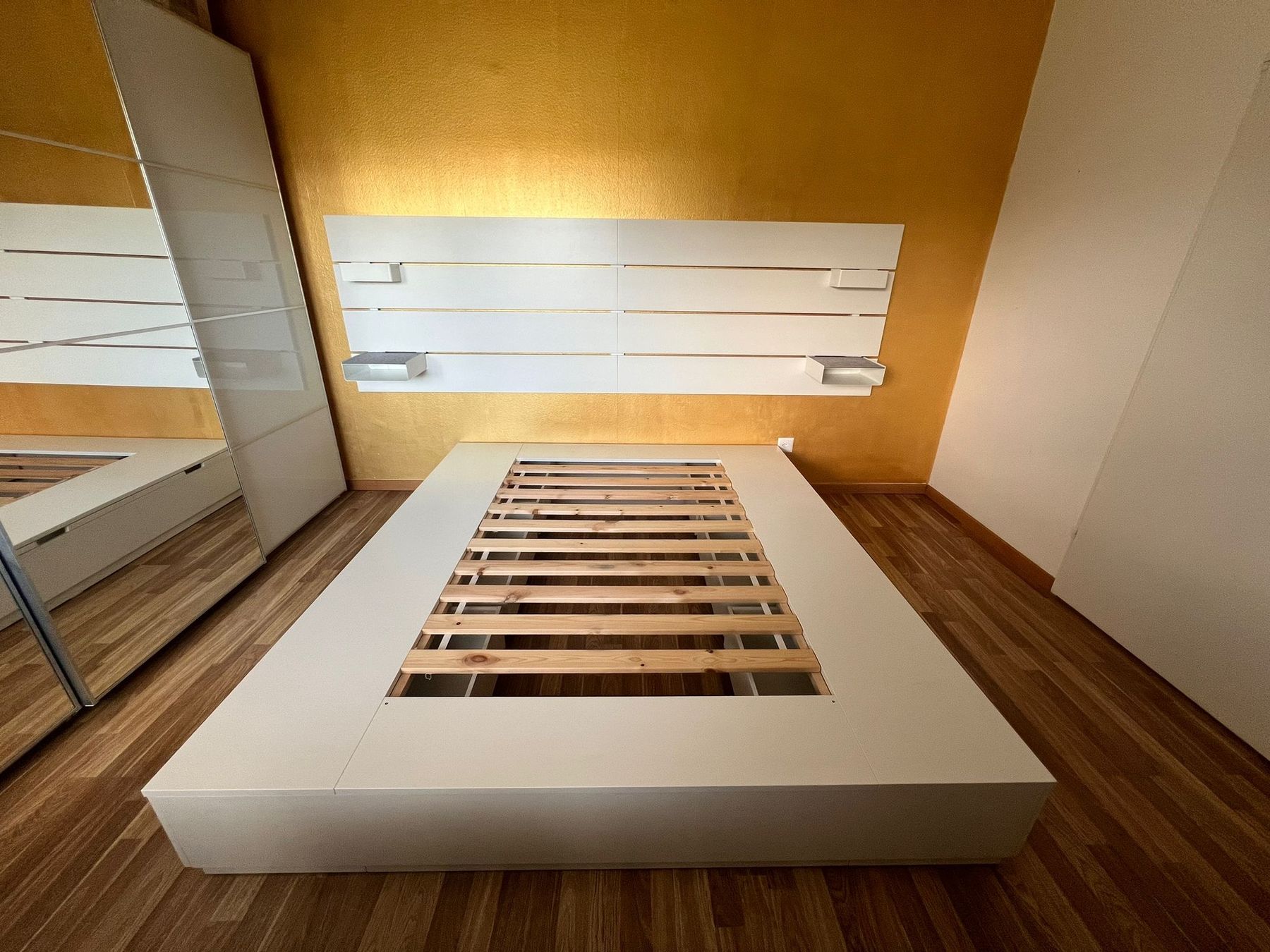 Letti: NORDLI Bettgestell weiss IKEA – Usato da Pfäffikon ZH venduto da Batgirl78