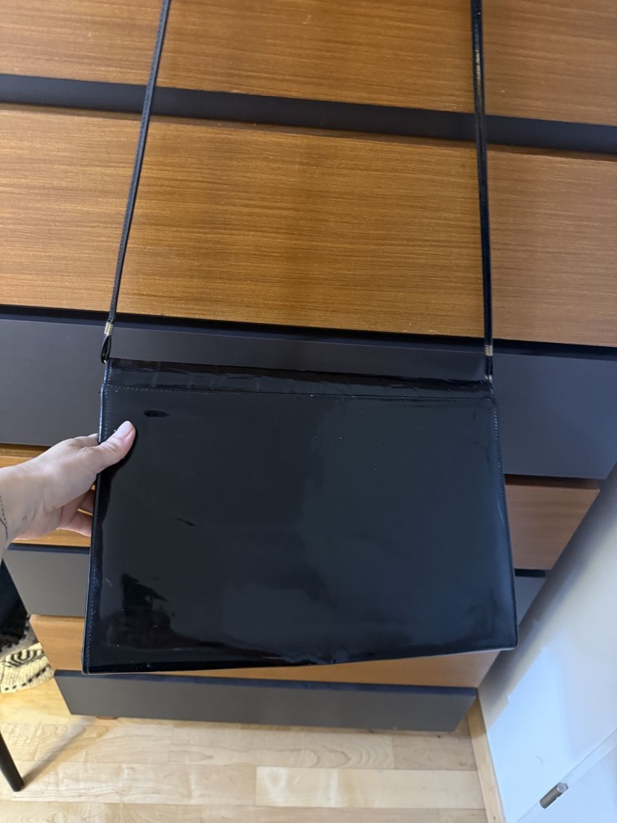 Borse da donna: Lackleder Schultertasche – Usato da Neerach venduto da the_modern_mini 3