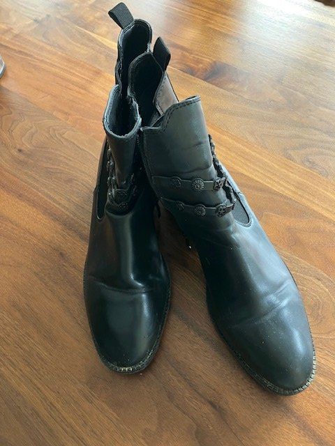 Damenschuhe: stieflette gr. 41 schwarz – Gebraucht aus Schwarzenberg LU von kindler007 1
