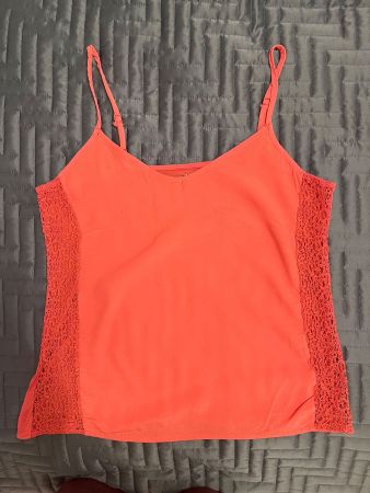 NAF NAF Top / Cami-Top, Koralle mit Spitze, Gr. M