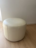 Moderner Hocker / Beistelltisch in Leder Beige, Top Zustand