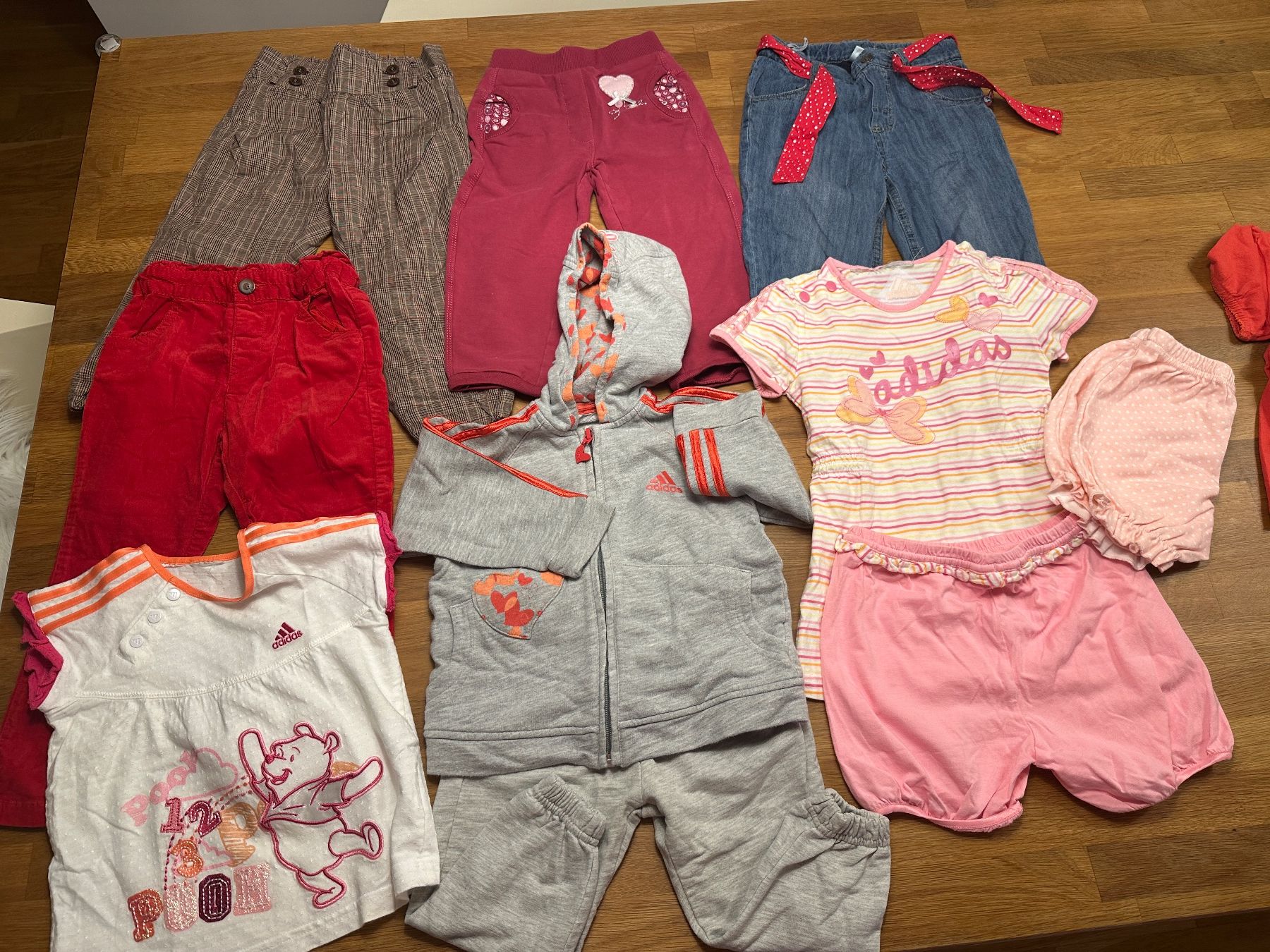 Lotti & Set di vestiti: Mädchen Paket 10  Teile Grösse 86 – Usato da Zürich venduto da JuliaSp