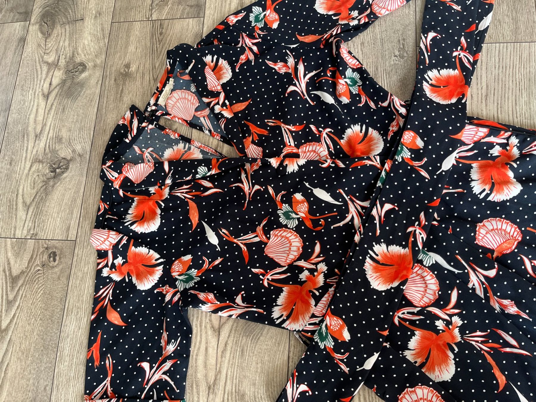 Tute: Combinaison Jumpsuit DDP 40 – Usato da Seiry venduto da vanille08 1
