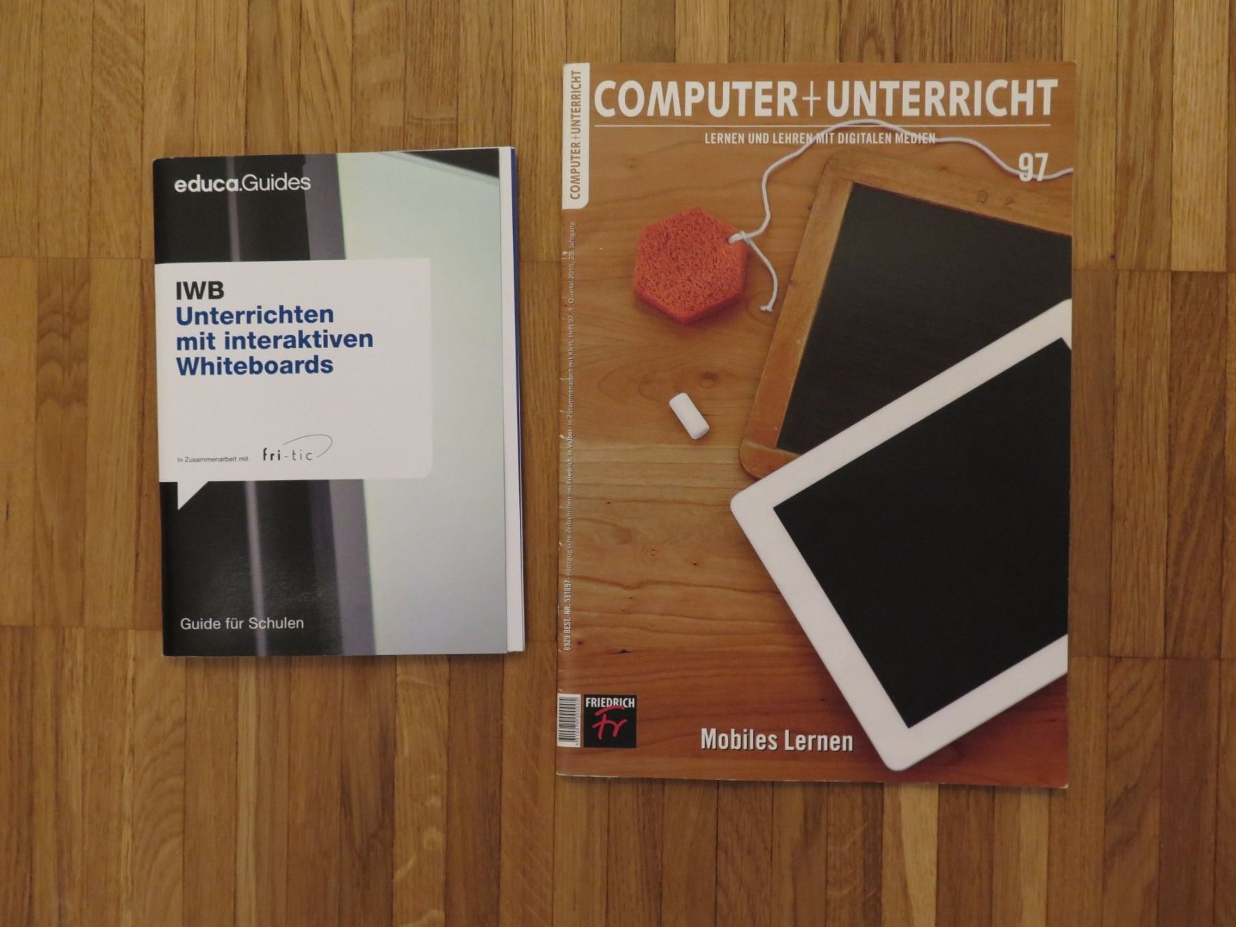 Lavagne: Schule - Interaktive Whiteboard / Wandtafel IWB - 3 Bücher – Usato da Zwingen venduto da Tigertimmi 1