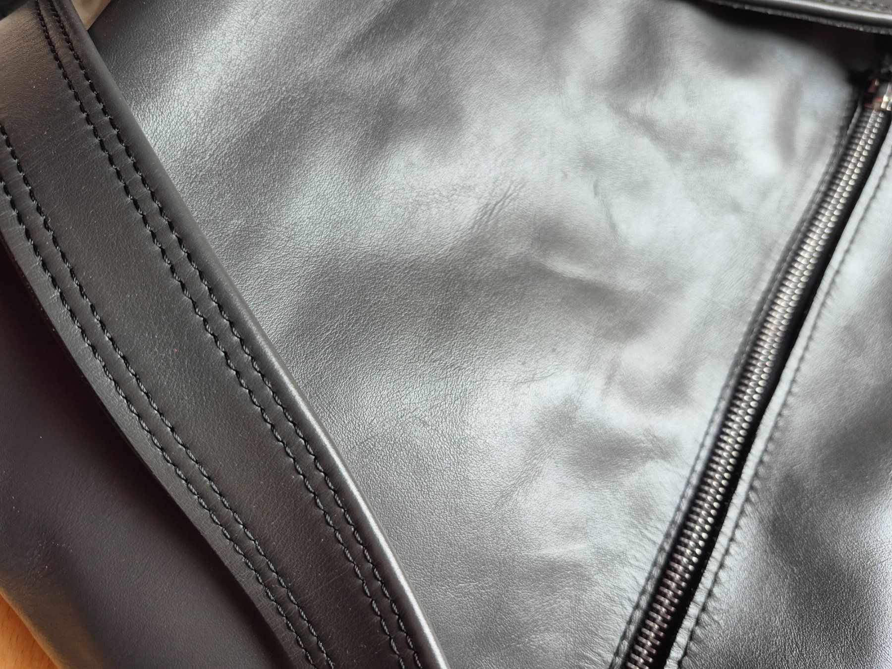 Borse da donna: Battaglia Ledertasche – Nuovo (secondo la descrizione) da Gümmenen venduto da Schneckenhaus 4