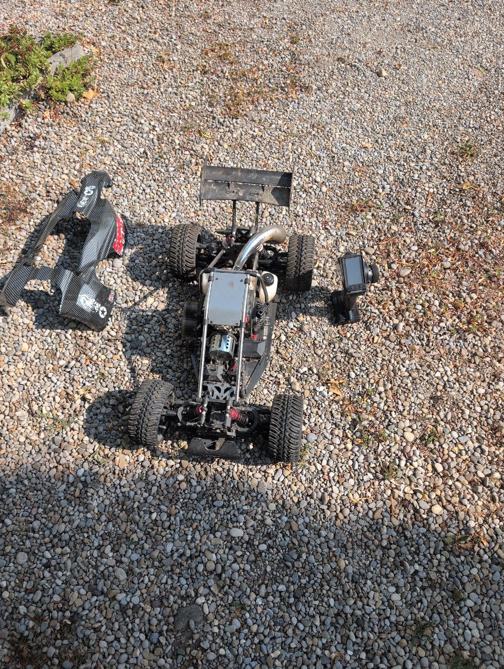Reely RC Kits de montage: RC Auto Reely Carbon fighter 3 2takt – Défectueux à Berg TG par sil_ml8m