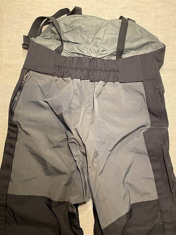 Pantaloni: Latzhose Moonstone Gore-Tex Grösse 54/56 – Usato da Freidorf TG venduto da joanmo 3