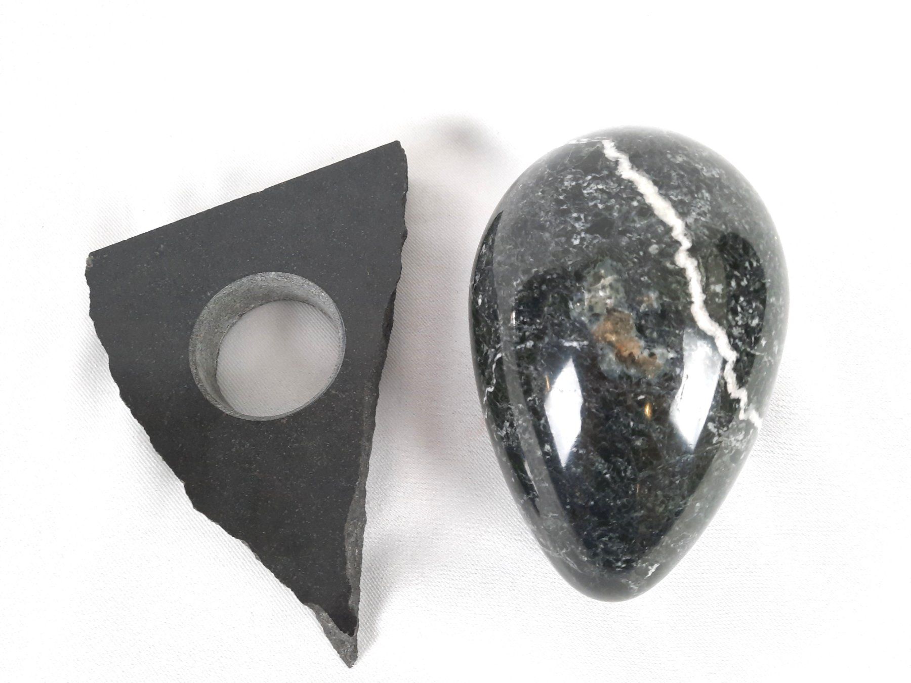 Minéraux & Lithothérapie: Marmor Ei, schwarz/weiss – D'occasion à Beinwil am See par Restwert_Beinwil 5