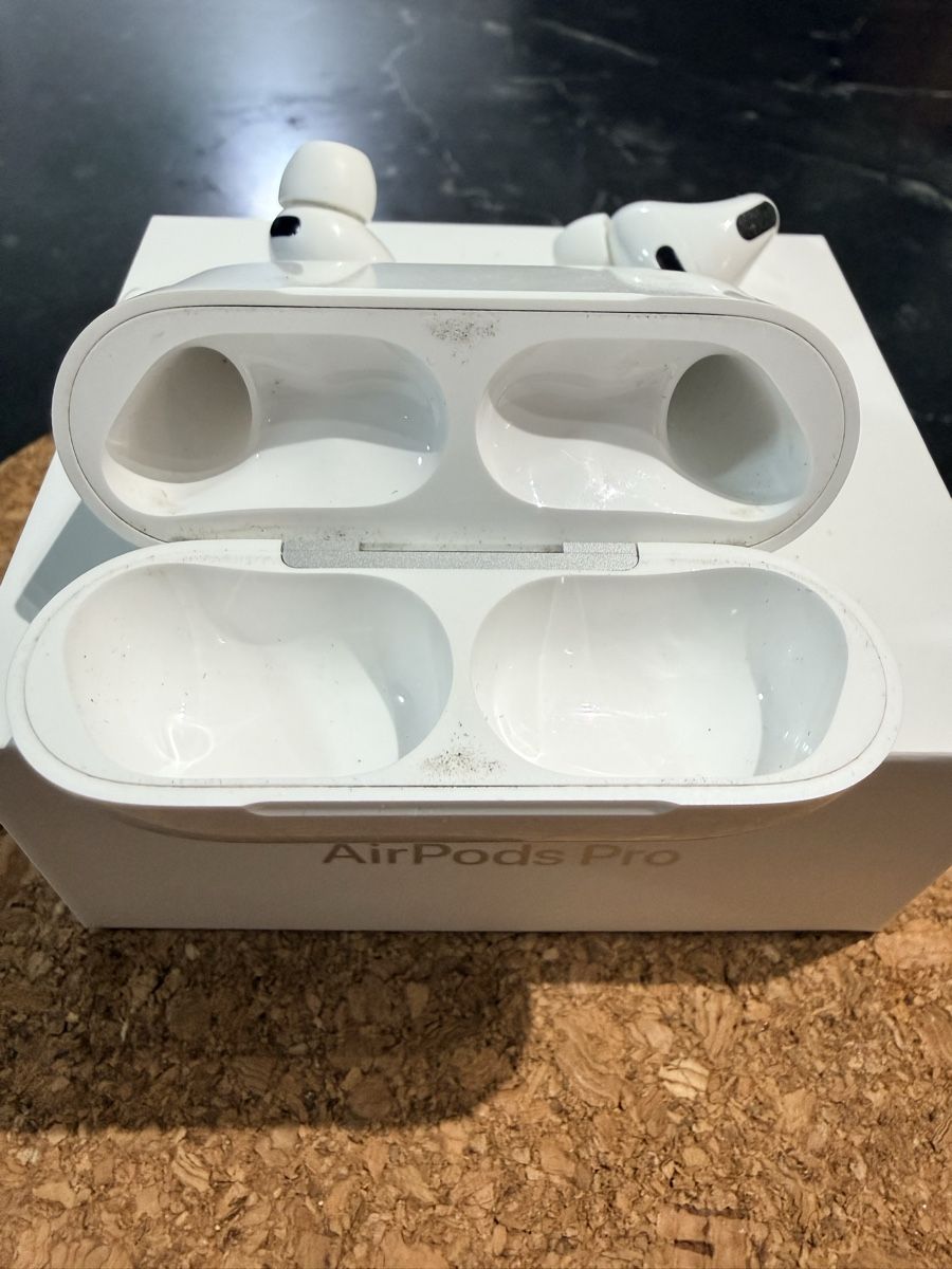 Apple Kopfhörer: AirPods Pro 3  – Gebraucht aus Pomy von Asw.luxury 2