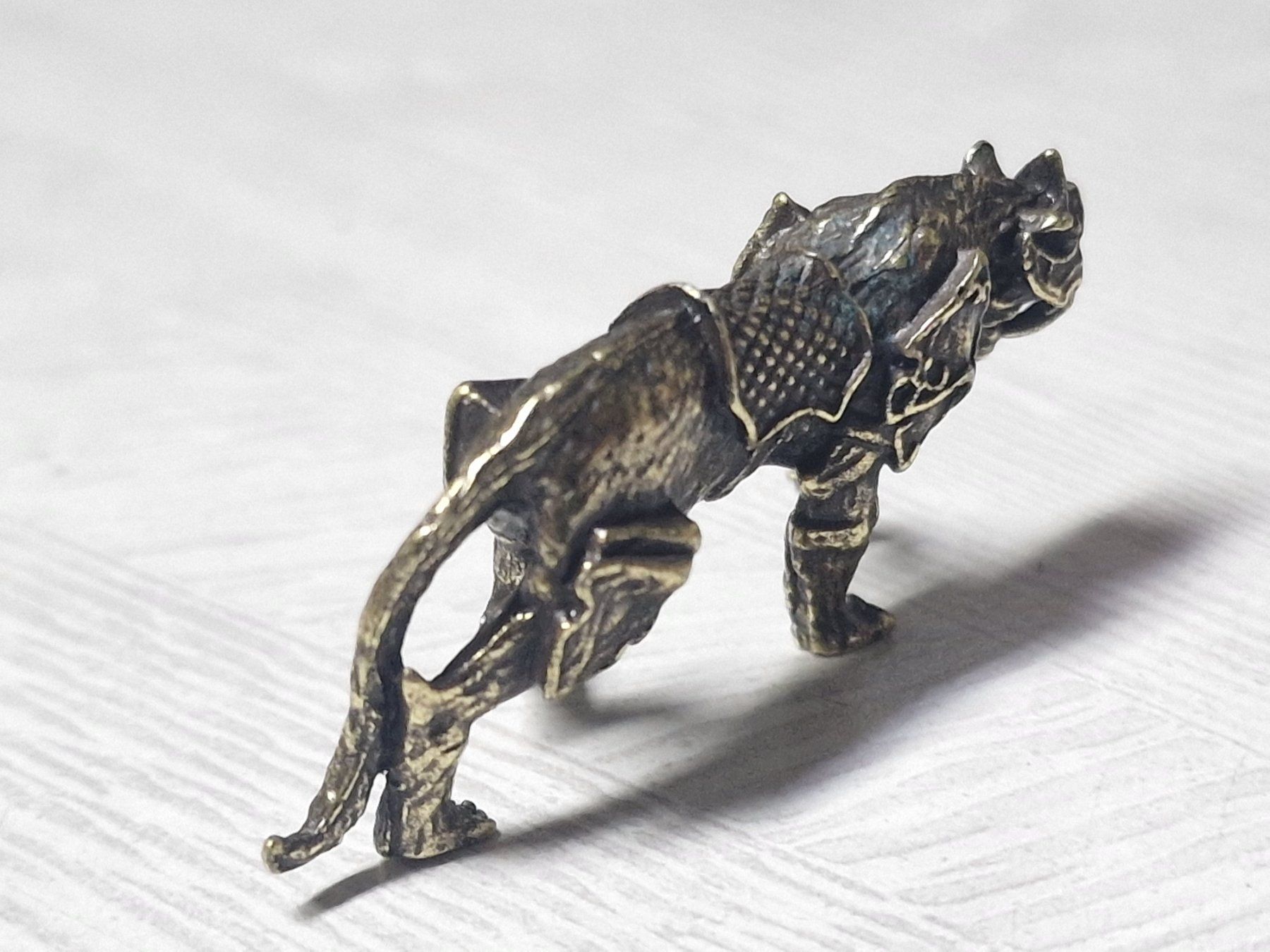Statuette: Tiger aus Messing – Nuovo (secondo la descrizione) da Uerkheim venduto da Justi.y 1