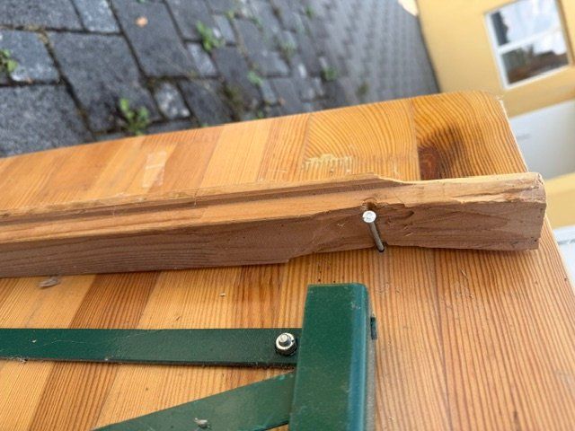 Set di tavolo e panche: Festbankgarnitur, Holz, gebraucht – Usato da Pfaffnau venduto da Gerry1503 4
