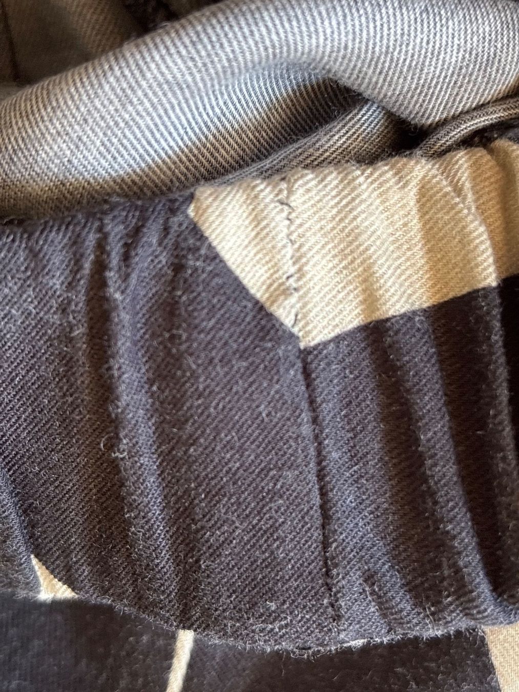 Pantaloni: TARZAN Hose mit abstraktem Muster Gr. XS – Usato da Zürich venduto da missmodernage 9