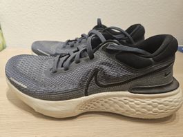 Nike ZoomX Invincible Run Flyknit 46 used