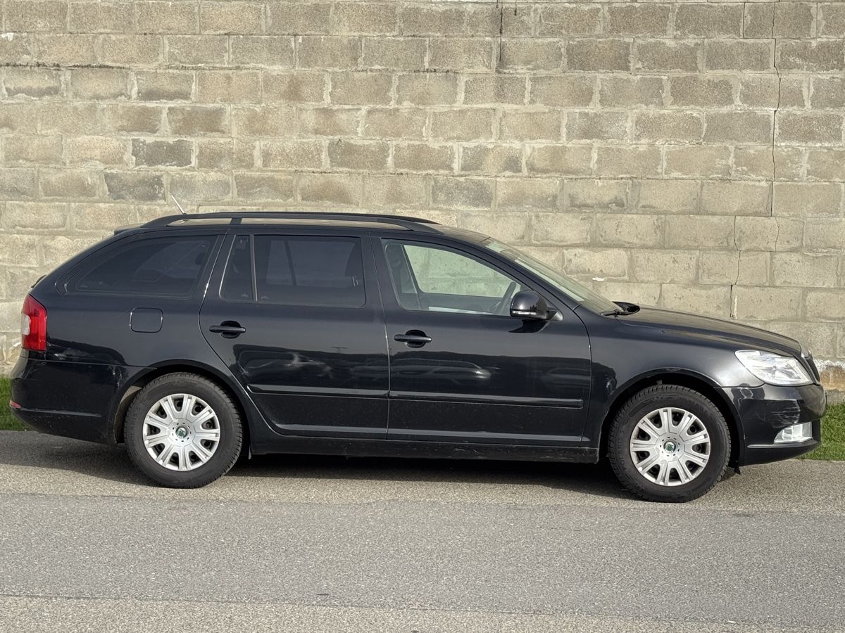Skoda Automobili: SKODA Octavia Combi 1.6 TDI Ambiente – Usato da Oberentfelden venduto da Blackrose75 2