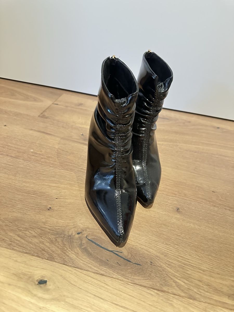 Scarpe da donna: Lackleder Stiefeletten schwarz Gr. 35 – Nuovo (secondo la descrizione) da Zürich venduto da tss_6qc6 1