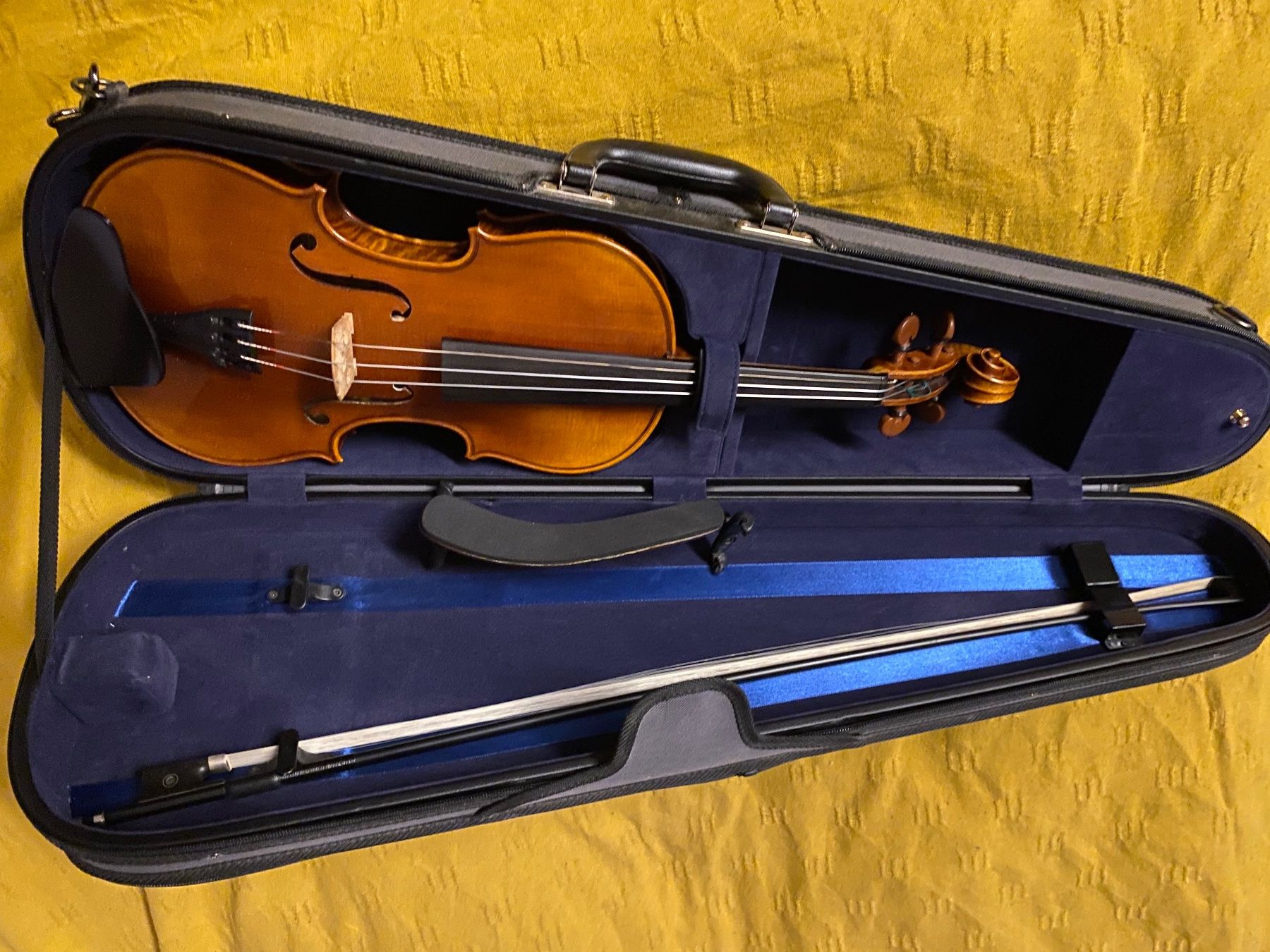 Instruments de musique: Violon 4/4 – D'occasion à Chamby par luc_m96c 1