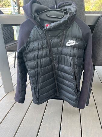 Nike Übergangsjacke Gr. 12/13 Jahren XS