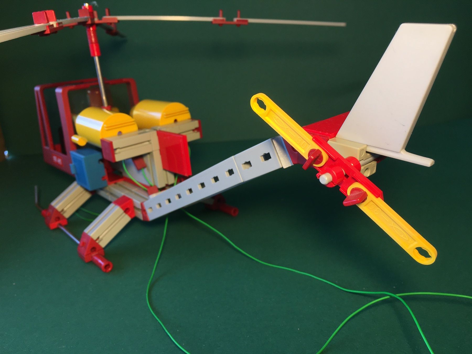 Fischer Kit di costruzioni: Fischertechnik vintage Helikopter – Usato da Thun venduto da danielbarben 2