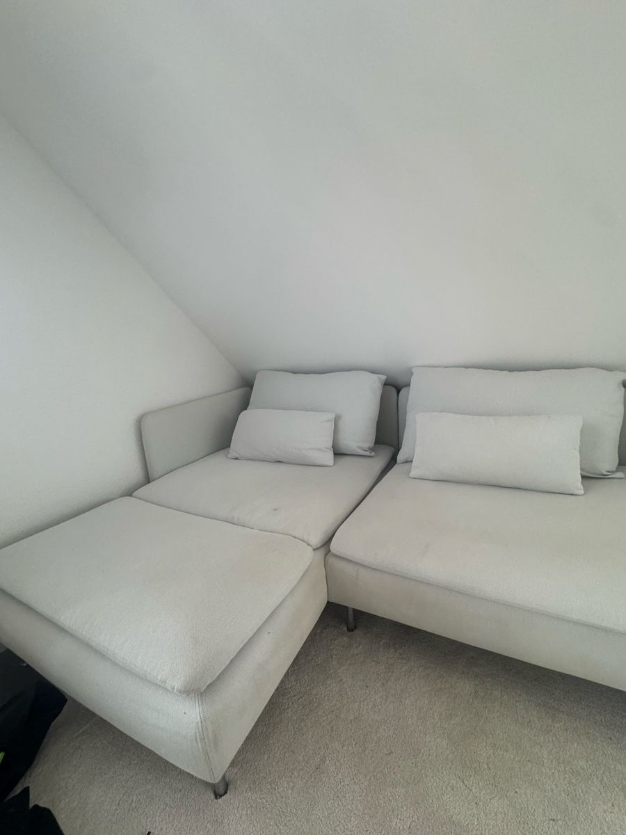 Ikea Sofas: Ecksofa hellgrau Stoff guter Zustand leichte Flecken – D'occasion à Oberglatt ZH par ann_cv6t 1