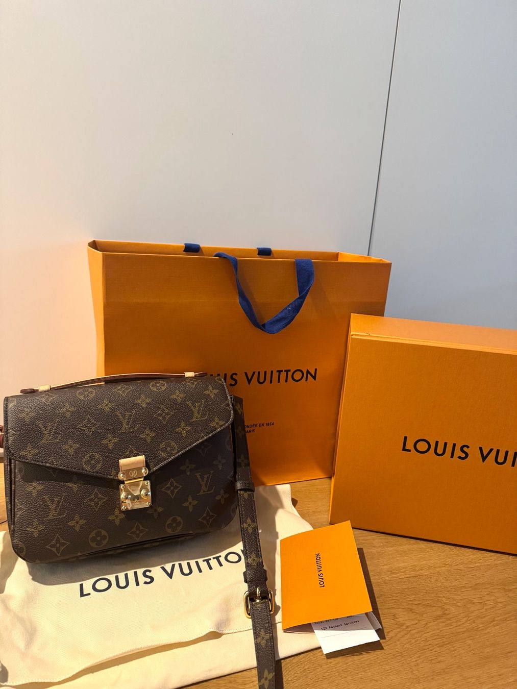 Louis Vuitton Borse da donna: Louis Vuitton Pochette Métis – Usato da Zürich venduto da liv_fm26