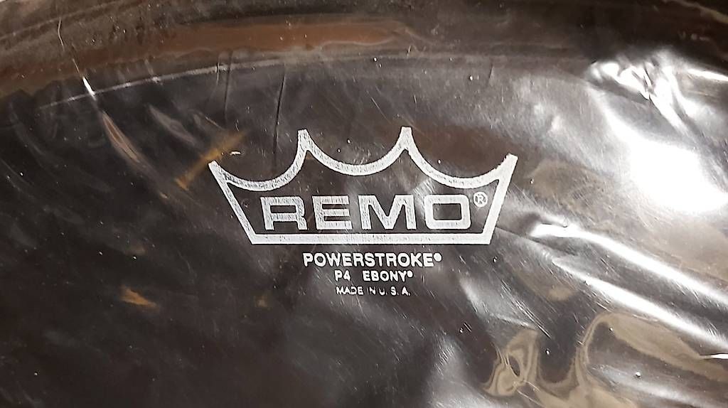 Strumenti musicali: REMO Powerstroke P4 26" – Usato da Guggisberg venduto da sonic_3
