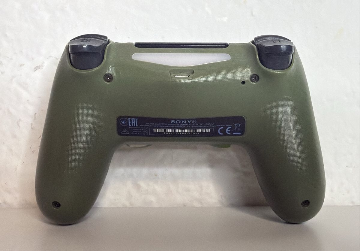Sony Controller: Sony PS4 Controller Camouflage – Usato da Ehrendingen venduto da bubulence 1