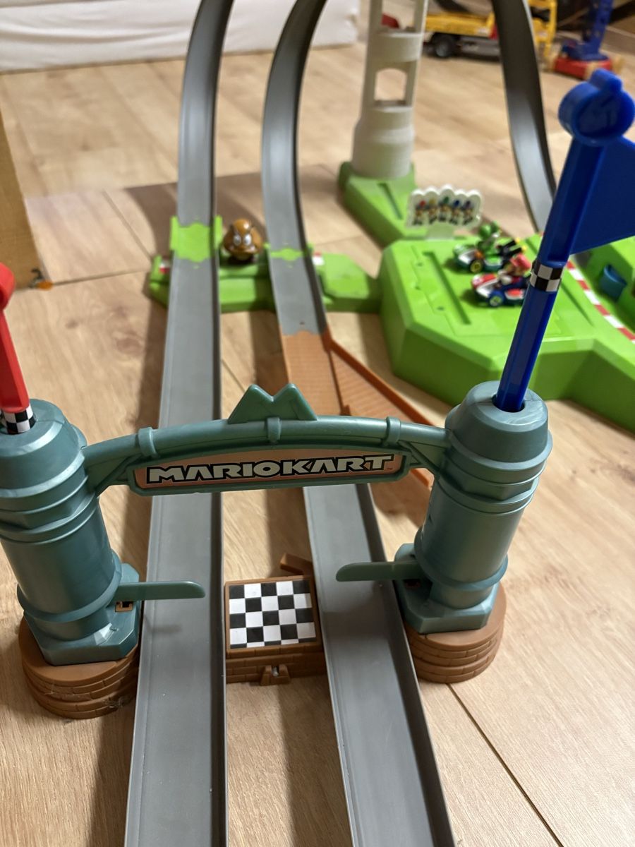 Hot Wheels Piste: Hot Wheels Mario Kart Bahn, komplett – Usato da Märstetten venduto da fury_psg 2