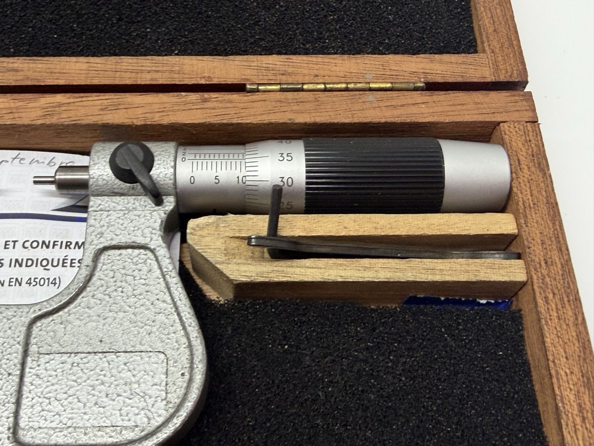 Tesa Misurare: ETALON DIAL INDICATING MICROMETER – Usato da Bassecourt venduto da DiM7775 3