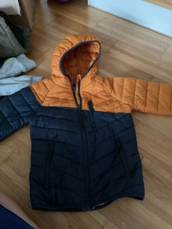 Kinderjacken-Set 3 Stk. Gr. 128/134 guter Zustand