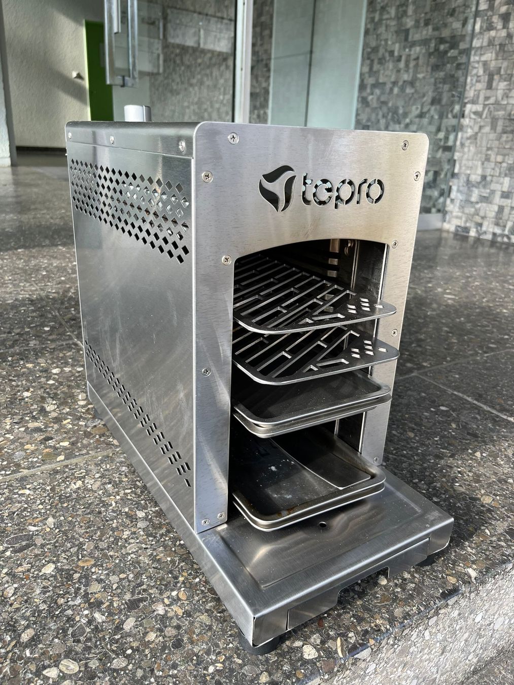 Grills: Extrem schneller Grill mit 3 kW – Gebraucht aus Zürich von Zuripilz_GmbH 1