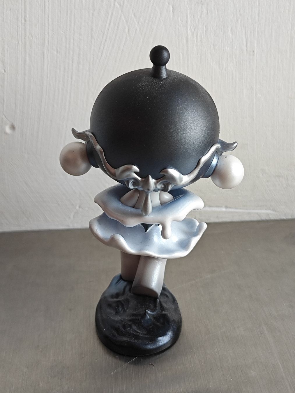 Pop Mart Statuette: Skullpanda The Sound Pensive, Pop Mart – Usato da Mellingen venduto da Krishi 3