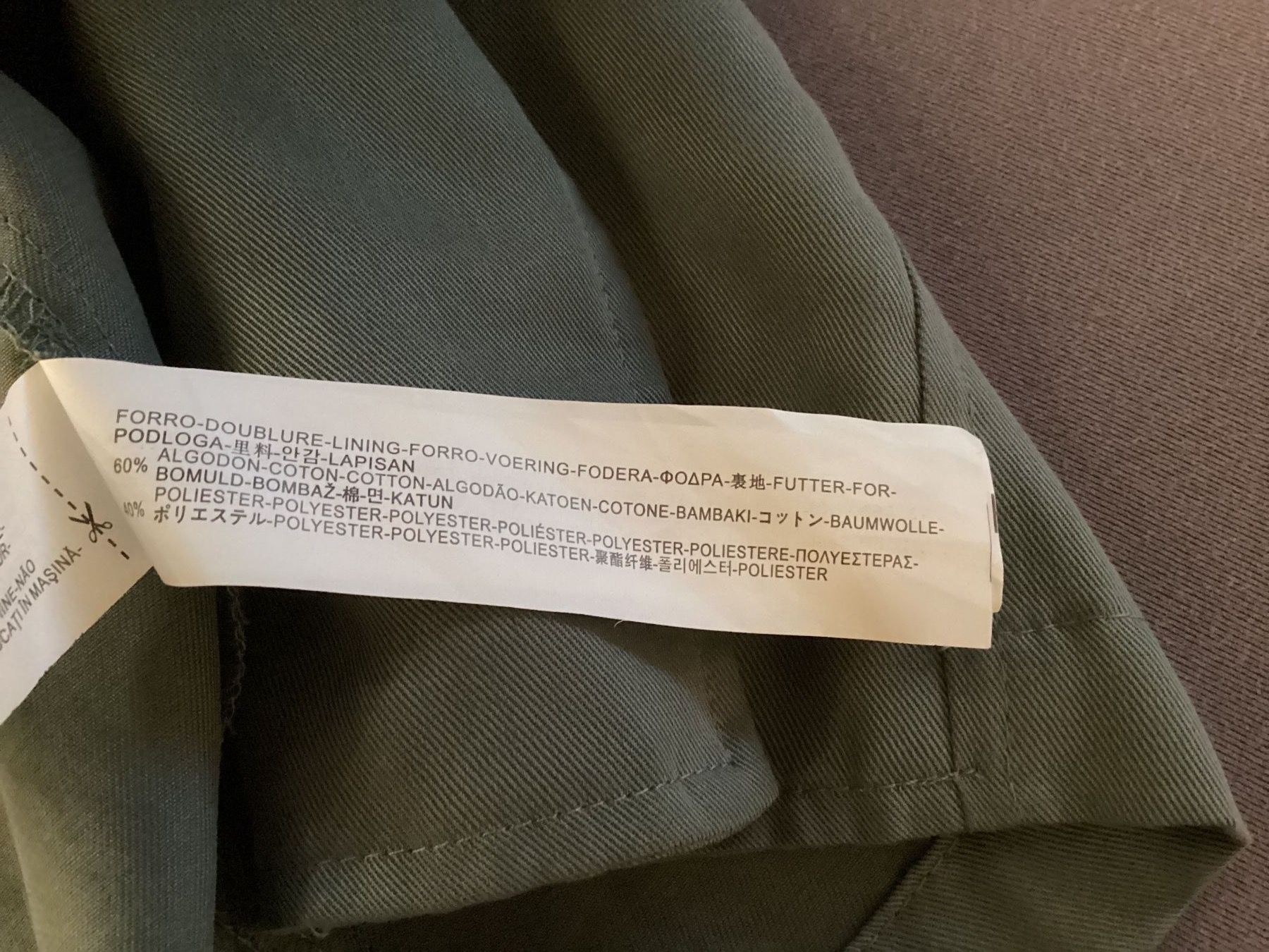 Bershka Cappotti: Bershka Stilvoller Trenchcoat – Usato da Pfäffikon ZH venduto da JingTunic 3
