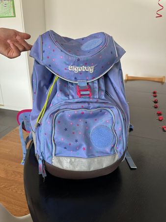 Ergobag Schulranzen lila Sterne