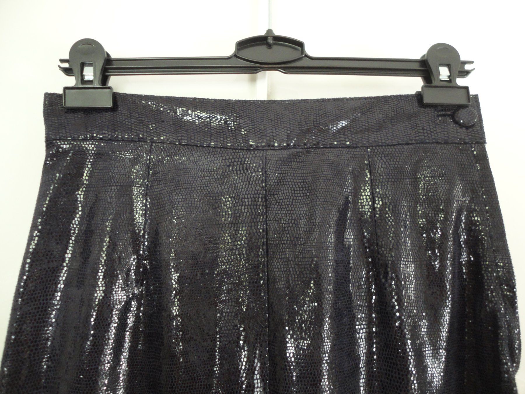Pantaloni: Lederhose Gr. 36, dunkelblau VERSAND – Nuovo (secondo la descrizione) da Strengelbach venduto da Traumgarten 1