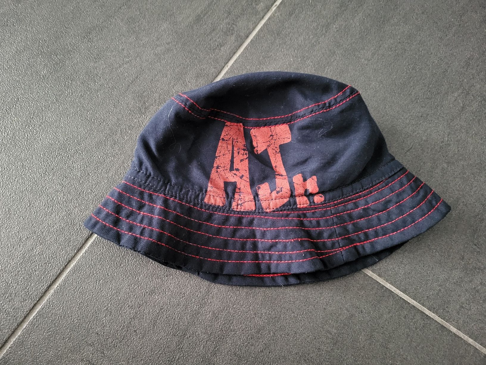 Armani Bonnets & Echarpes: Armani Junior Hut – Neuf (Voir description) à Matzendorf par hauli2 1